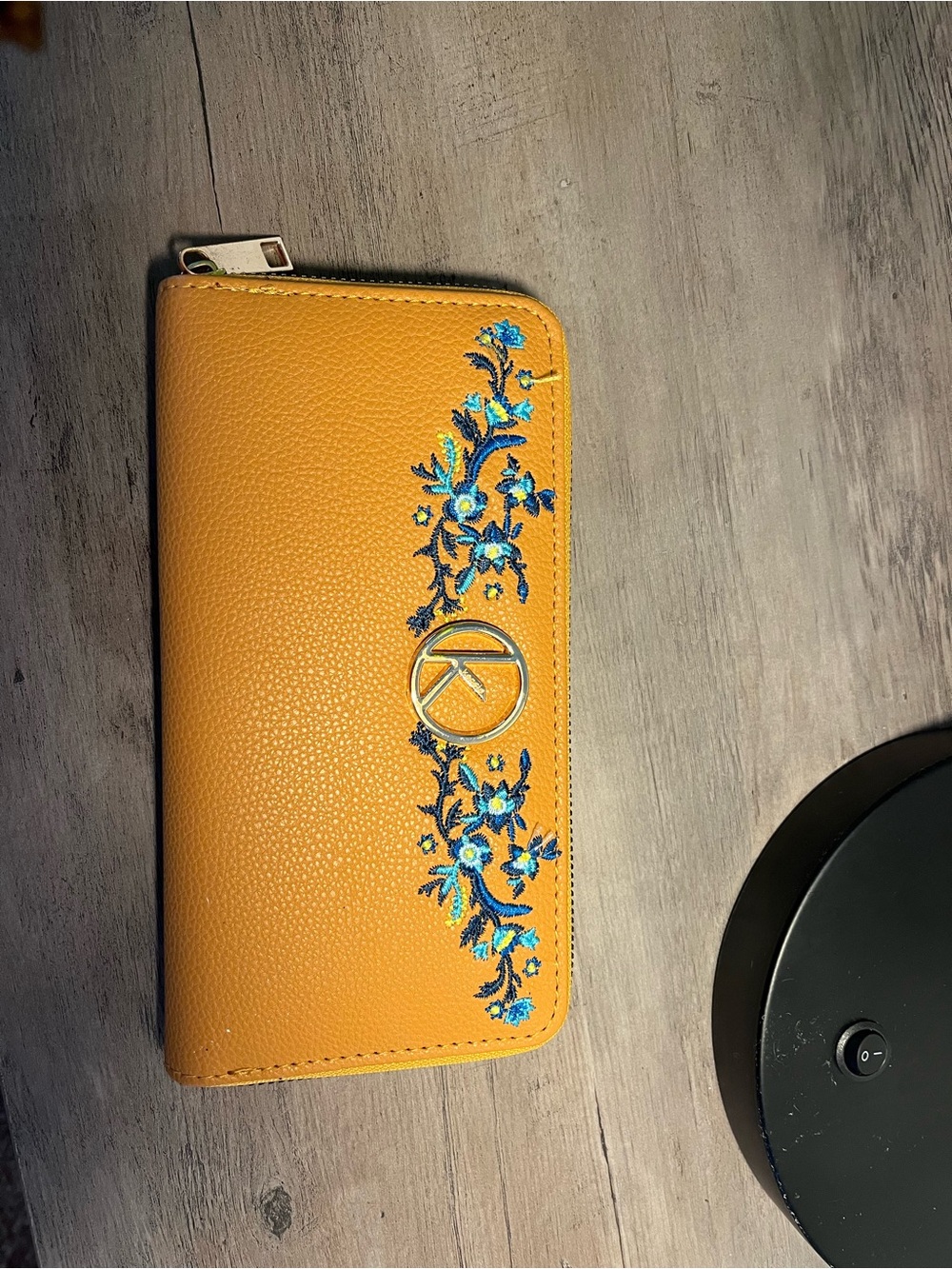 Kensie Yellow Floral Zip Card & Key Holder